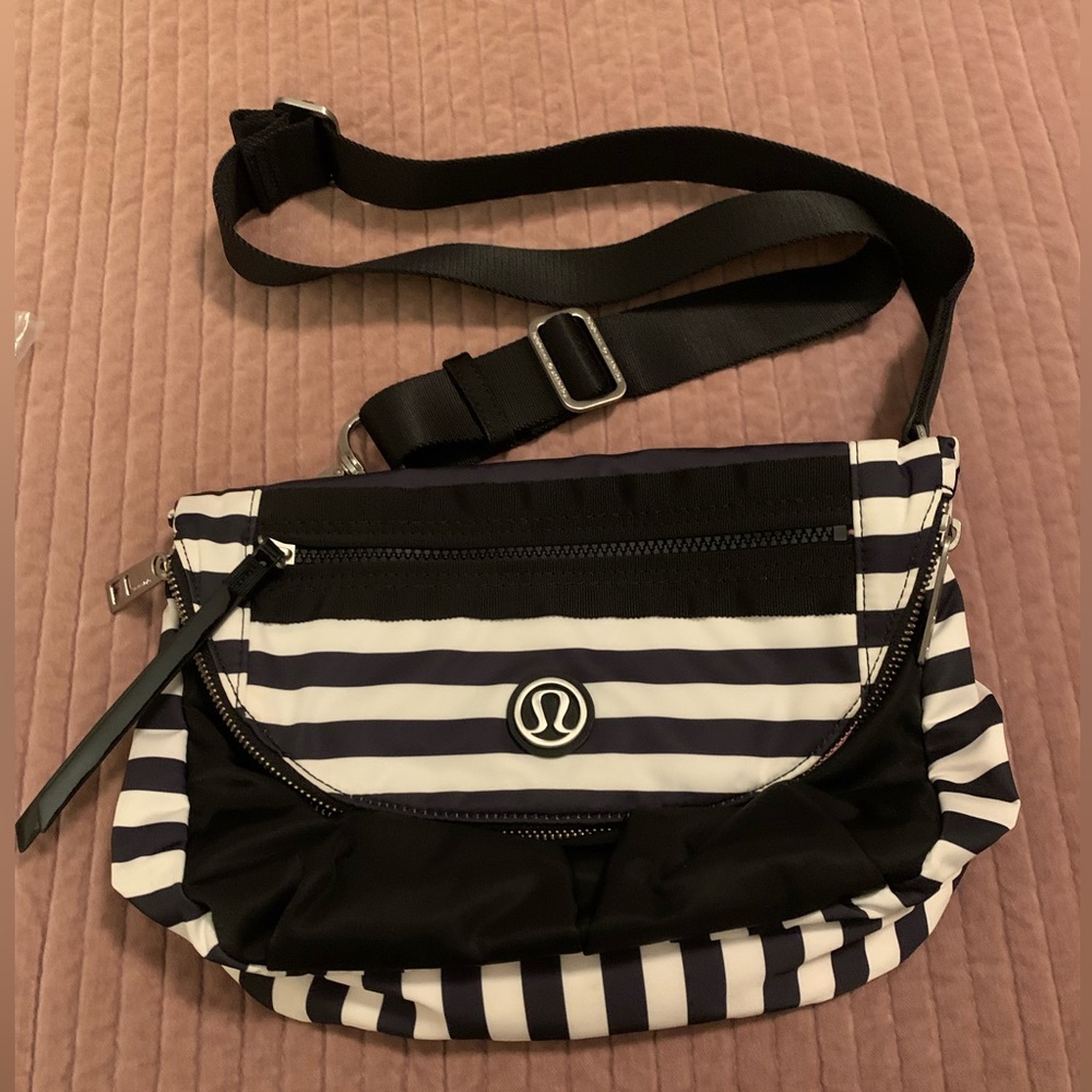 Lululemon Festival Bag